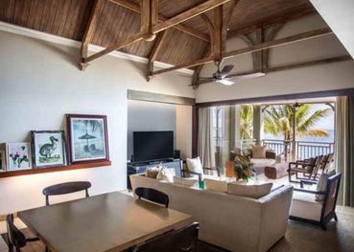 Le Morne Balcony Suite - The St. Regis Le Morne Resort